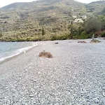 Kyparissi & *
