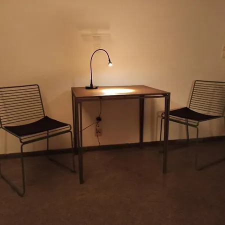 Kyparissi & Appartement Tirós