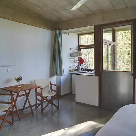 Kyparissi & * Tirós