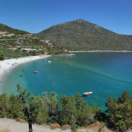 아파트 Kyparissi & *