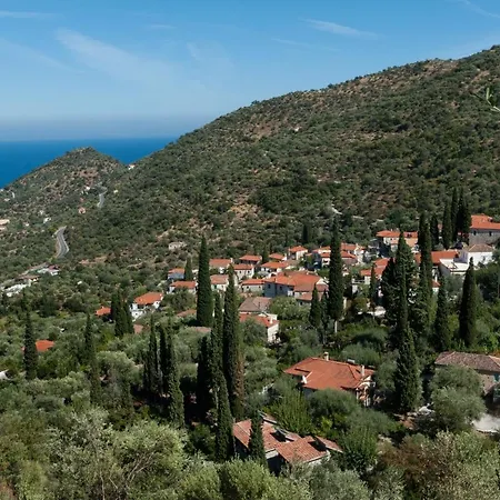 Kyparissi & * Tirós