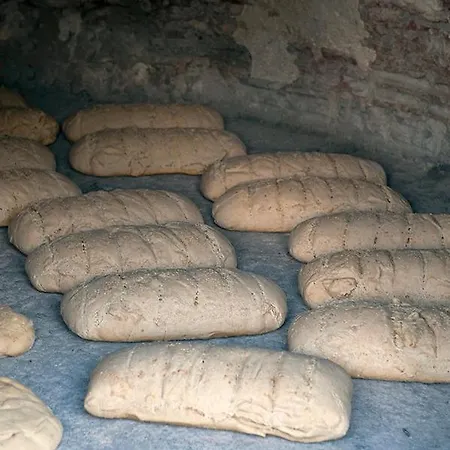 Apartment Kyparissi & *