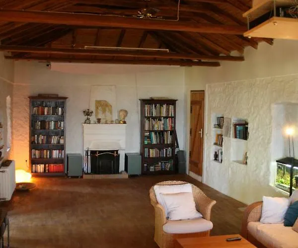 Kyparissi & Apartamento