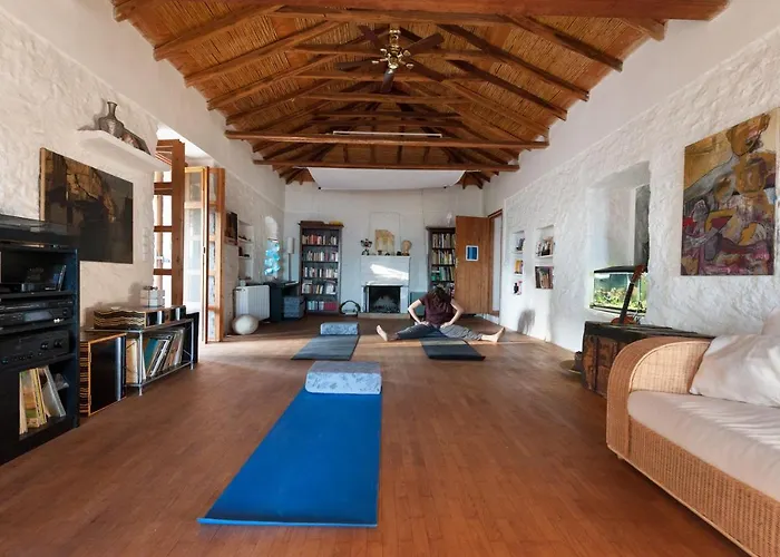 Kyparissi & Apartment